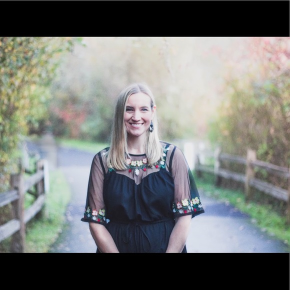 Meet your Posher, Kirstin - Picture 3 of 8